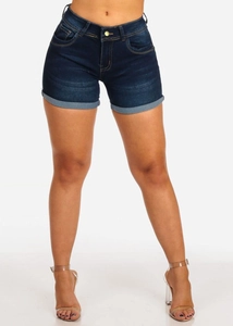 Détail du short en jean taille haute bleu foncé avec ourlet replié et surpiqûres contrastées