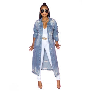 Cappotto lungo in denim con dettagli strappati e lavaggio blu medio stile casual