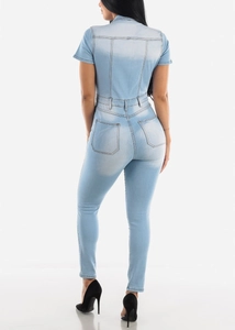 Combinaison en jean bleu clair moulante avec taille haute et poches arrière de détail