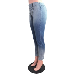 Vue détaillée du legging skinny bleu dégradé pour femme avec fermeture éclair latérale
