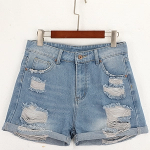 Women's Casual Ripped Denim Shorts High Waisted Frayed Hem Jean Shorts Distressed Light Blue Summer Fashion Hot Pants