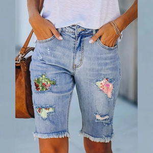 Damen Weihnachten Bedruckte Zerrissene Denim-Shorts Hellblau Gewaschen Mittlere Taille Ausgefranster Saum Flamingo-Muster Urlaub Jean Shorts
