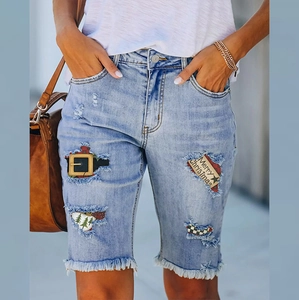 Women's Light Blue Christmas Denim Shorts Ripped Frayed Hem Bermuda Shorts With Santa Belt And Tree Patch Straight Leg Shorts