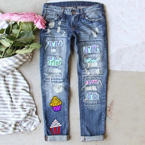 Damen Distressed Denim Jeans Cartoon Cupcake Druck Gerades Bein Verwaschen Blau Baumwolle Casual Streetwear Hose