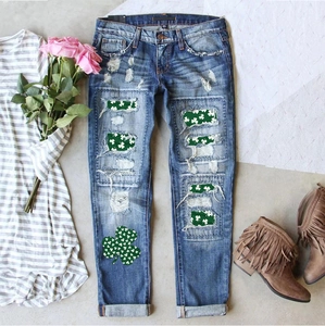Jean Denim Déchiré Femme Saint Patrick Patch Trèfle Vert Jambe Droite Taille Moyenne Pantalon Denim Streetwear Tenue de Fête