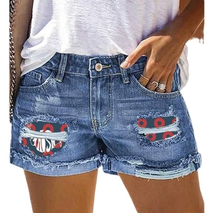 Short en jean bleu pour femme avec déchirures et doublure en tissu à imprimé donut