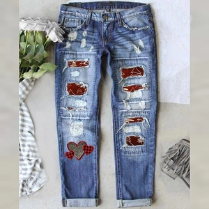 Jeans Déchirés de Noël pour Femmes Pantalon en Denim Bleu Imprimé Festif Patchwork de Cœur Casual Streetwear Jambe Droite