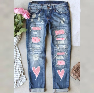 Jean en Denim Déchiré à Imprimé Cœur pour Femme Bleu Rétro Jambe Droite Pantalon Déchiré Cadeau de Saint Valentin