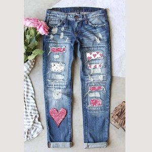 Women's Streetwear Ripped Straight Jeans Heart Print Glitter Distressed Denim Pants For Valentine's Day