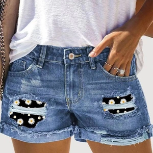 Short en Jean Déchiré pour Femmes Patch Marguerite Décontracté Lavé Short en Jean Taille Moyenne Ourlet Roulé Bleu pour Femmes