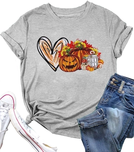 T-shirt Halloween pour femmes avec motifs citrouilles et feuilles d'érable sur gris