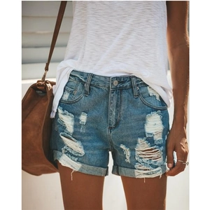 Short en Jean Déchiré pour Femme Délavé Ourlet Retroussé Jambe Droite en Coton Denim Short d'Été Streetwear Décontracté Hot Pants