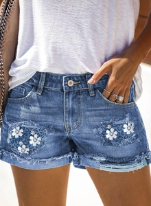 Short en Jean Déchiré Femme Sexy Taille Moyenne Hot Pants Avec Patch Marguerite Léopard Bord Franc Effiloché Short d'Été