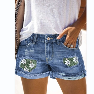 Women's Mid Waist Distressed Denim Shorts Fashion Floral Leopard Patchwork Rolled Hem Casual Blue Jean Shorts Summer Bottoms