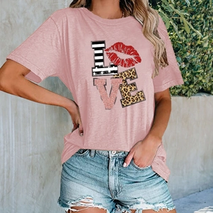 T-shirt rose en coton pour femme avec imprimé artistique LOVE et col rond classique