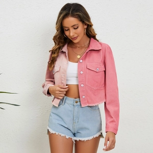 Veste courte en jean rose bicolore pour femme avec design colorblock et bords effilochés