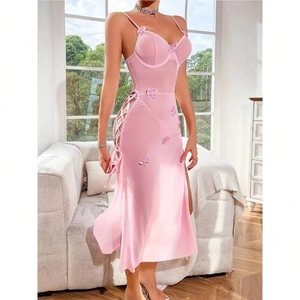Robe nuisette rose sexy en mesh transparent avec papillons et laçage latéral
