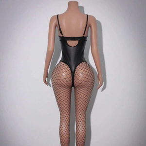 Body sexy en simili cuir noir avec dos nu et ensemble de bas résille