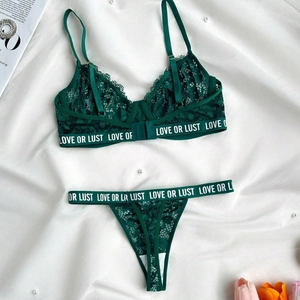 Ensemble lingerie sexy dentelle vert foncé avec bandes élastiques Love or Lust