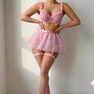 Ensemble lingerie rose sexy 3 pièces avec dentelle, perles, tutu en tulle et bas résille