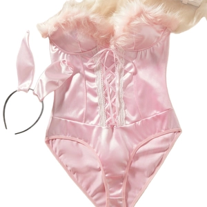 Ensemble body de lapin en satin rose avec bordure en fourrure et bandeau oreilles