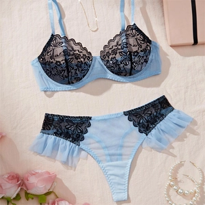 Ensemble de Lingerie Sexy pour Femmes Français Romantique Broderie Dentelle Soutien-Gorge et Thong Ensemble Résille Volant Sous-Vêtements Haut et Bas pour Saint-Valentin