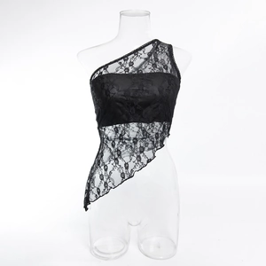 Détail de la dentelle florale noire sur ce haut sexy asymétrique à une épaule