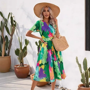 Women's summer floral pleated midi dress with V-neck and short sleeves in green print