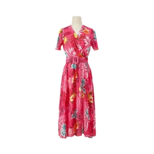 Floral print V-neck maxi dress in rose pink with short sleeves and matching belt