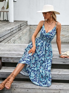 Robe longue bohème à imprimé paisley avec décolleté en V profond et taille plissée