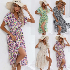 Robe Midi Fleurie d'Été pour Femmes Col en V Manches Courtes Bordure en Dentelle Fente Taille Nouée Boho Plage Vacances Fête