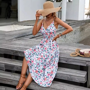 Robe longue d'été à fleurs avec col en V et taille haute élastique confortable