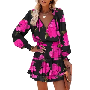 Robe longue fleurie à col en V pour femme avec jupe à étages et taille coulissée
