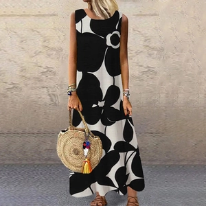 Bohemian sleeveless maxi dress with floral print and crew neck for summer vacation