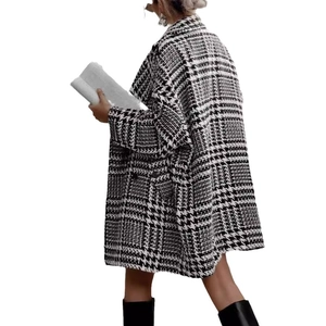 Manteau long pied-de-poule noir et blanc avec coupe oversize élégante pour l'hiver