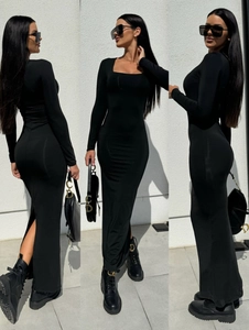 Vue triple d'une robe longue noire moulante à manches longues et col carré pour femme