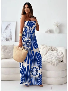 Combinaison bustier à jambes larges avec un imprimé floral bleu et blanc élégant