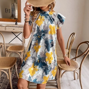 Robe d'été fleurie à col en V avec manches à volants et imprimé bohème pour un look de vacances