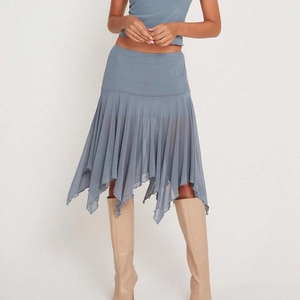 Jupe midi élégante en tulle bleu Morandi avec ourlet irrégulier et plis pour femmes