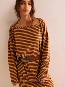 Loose-fit striped long-sleeve dress with horizontal yellow stripes and leather belt