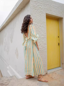 Robe longue bohème à rayures jaunes et turquoise, taille haute et dos nu avec nœud