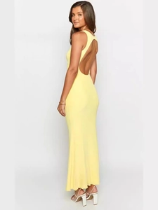 Elegante abito lungo bodycon giallo senza maniche con schiena scoperta in maglia