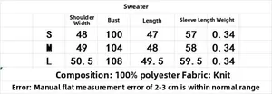 Guide des tailles détaillé pour pull en maille blanc montrant les mesures S, M et L