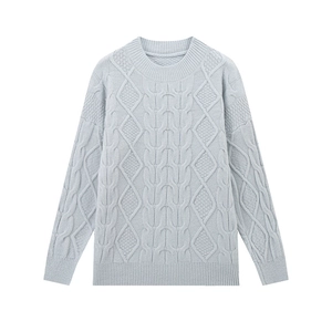 Damen Strickpullover in Hellblau mit Zopfmuster und Rautenmuster für Herbst und Winter