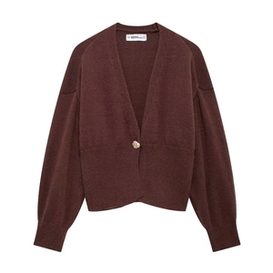 Cardigan in maglia marrone scuro con scollo a V, bottone dorato e polsini a coste da donna