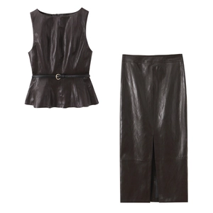 Top Peplum Da Donna In Ecopelle E Gonna Longuette Con Spacco Con Cintura Moda