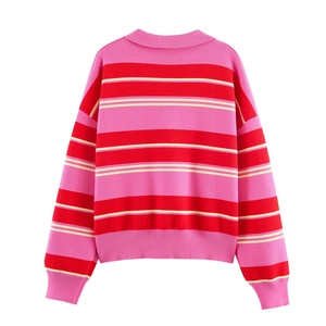 Pull polo en tricot à rayures roses et rouges avec manches longues et bords-côtes doux