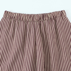 Gestreifte Hose in Braun und Beige mit elastischem Bund und hochwertiger Köperstruktur