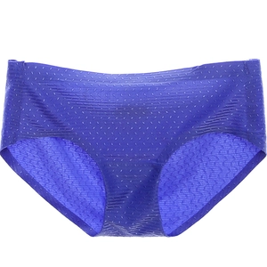 Détail de culotte sans couture grande taille avec texture micro-mesh respirante bleu roi