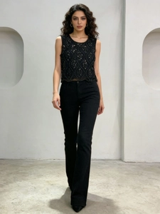 Haut débardeur noir élégant avec broderies de perles et paillettes pour femmes chic
